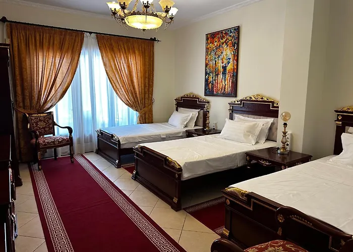 Dinasty Hotel