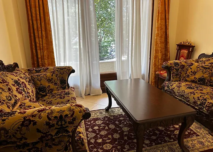 Dinasty Hotel