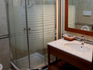 Dinasty Hotel Tirana