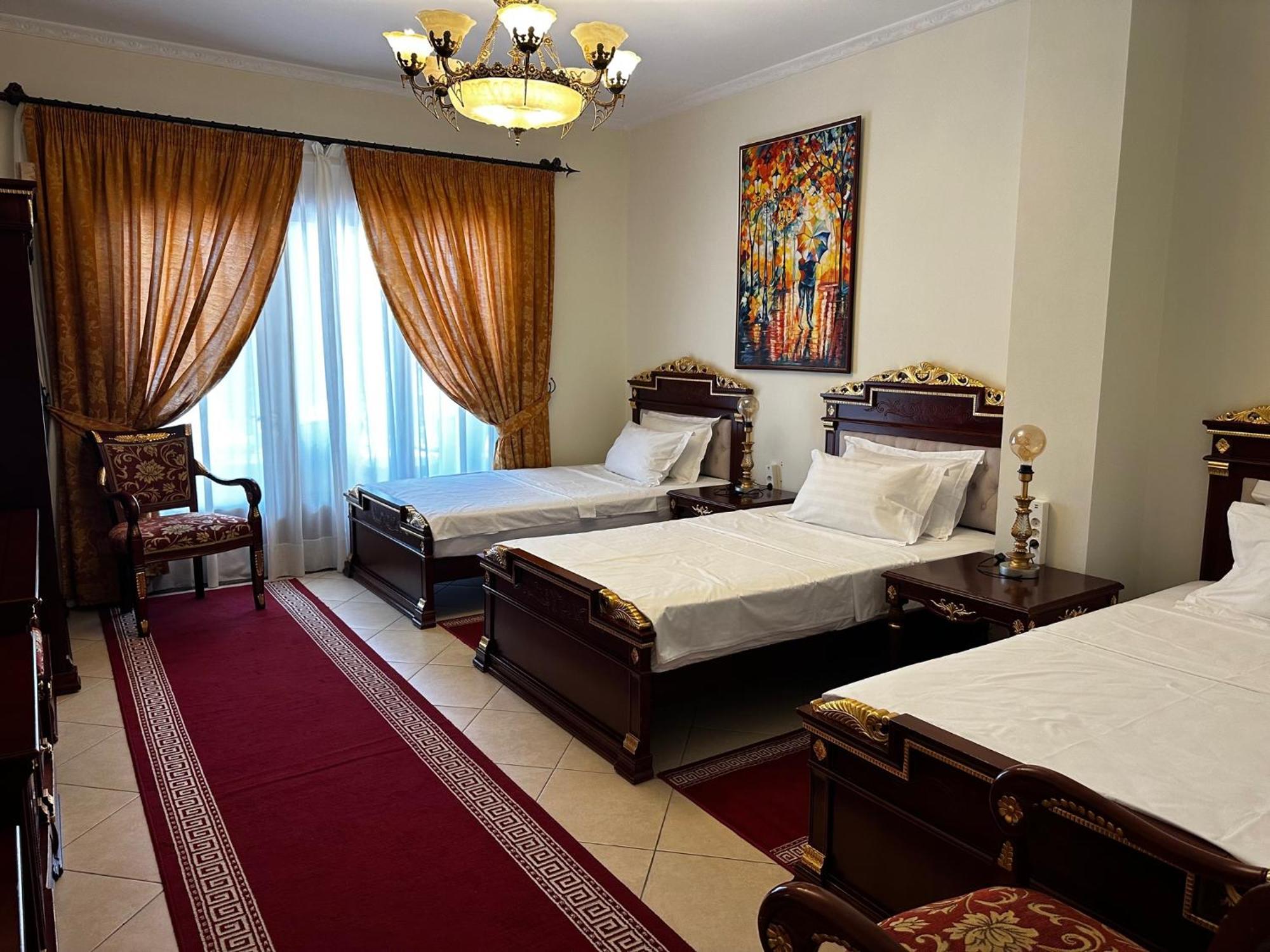 Dinasty Hotel Tirana