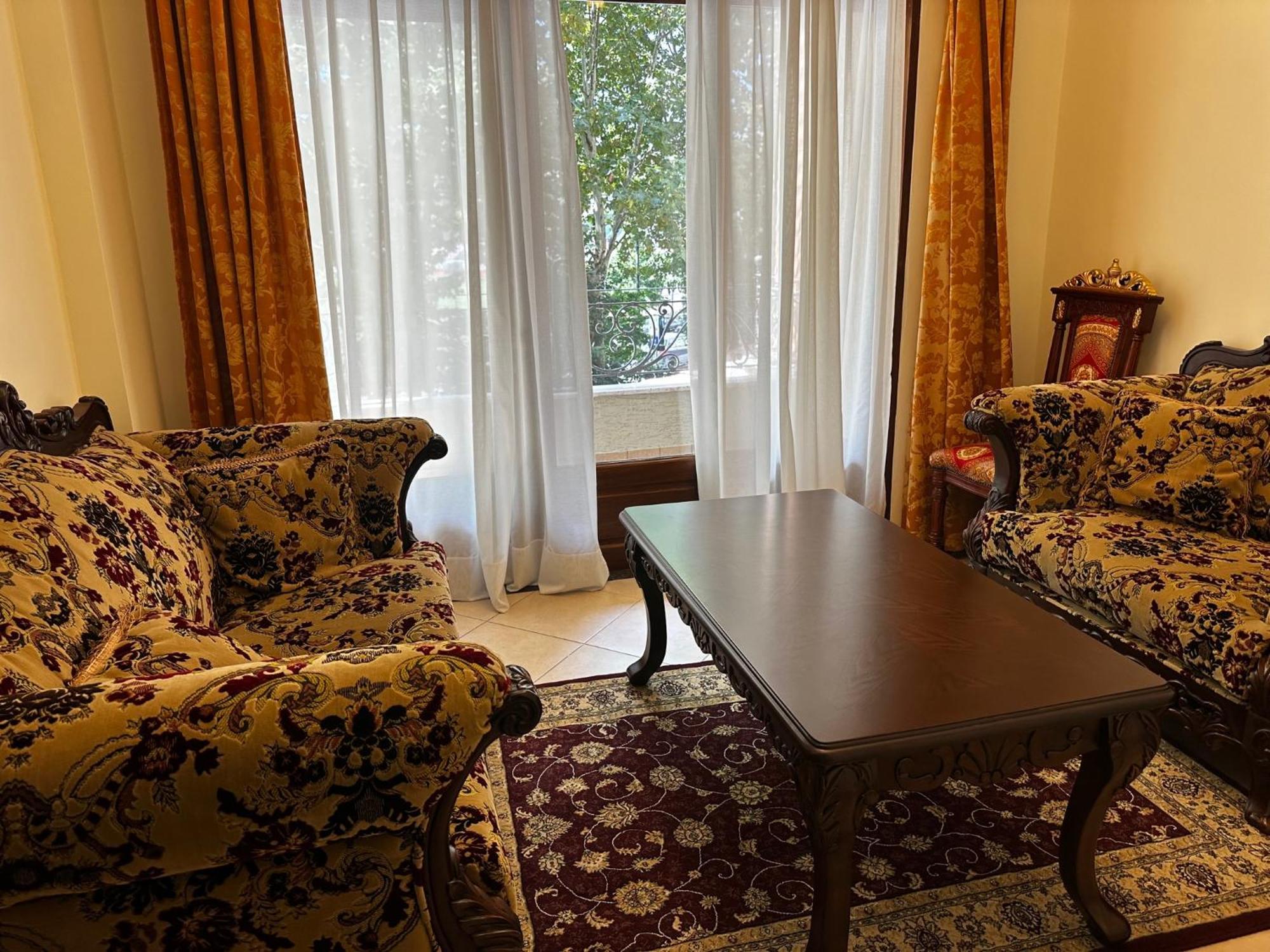 Dinasty Hotel 4*