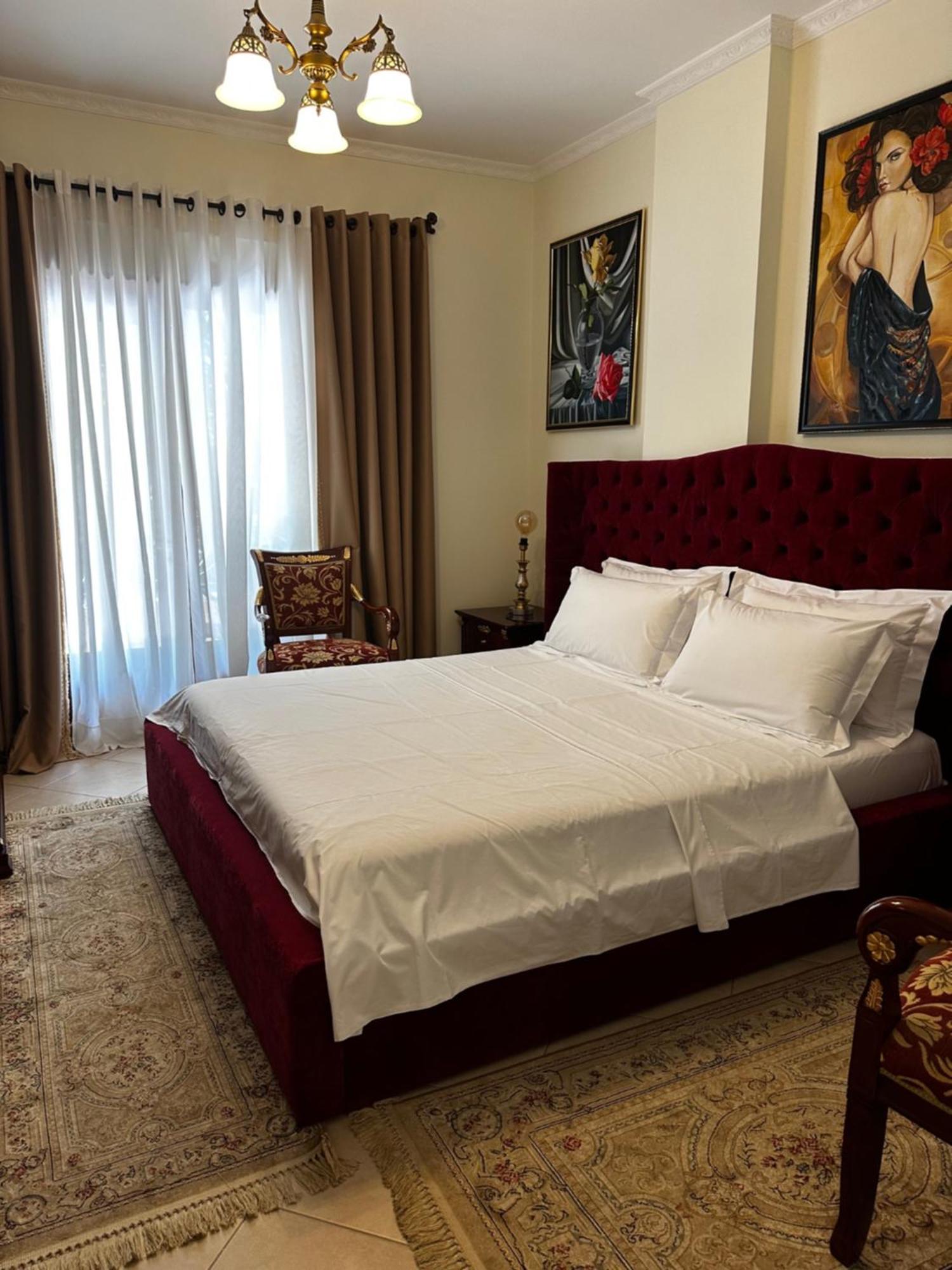 Hotel Dinasty 4*